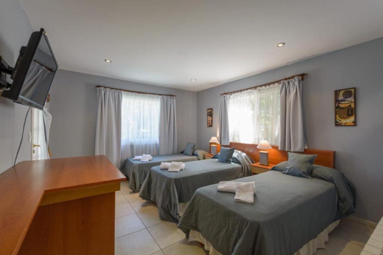 Las Acacias Hotell Villa La Angostura Exteriör bild